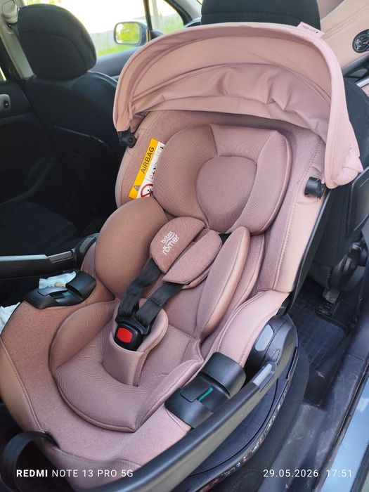 Fotelik Britax Romer z bazą jak nowy
