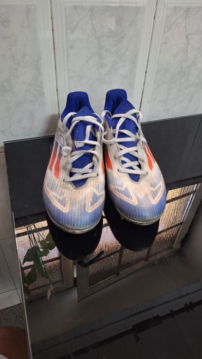 Chuteiras adidas F50 Club Fg