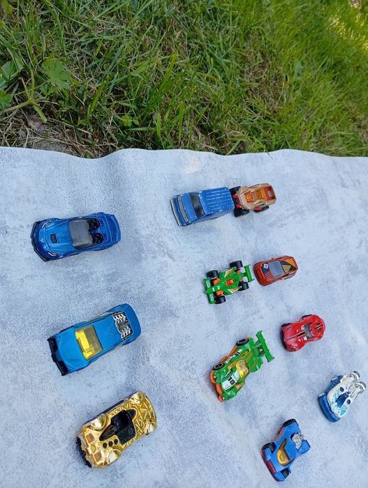 Autka Hot Wheels