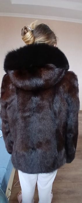 Продам норковую шубу