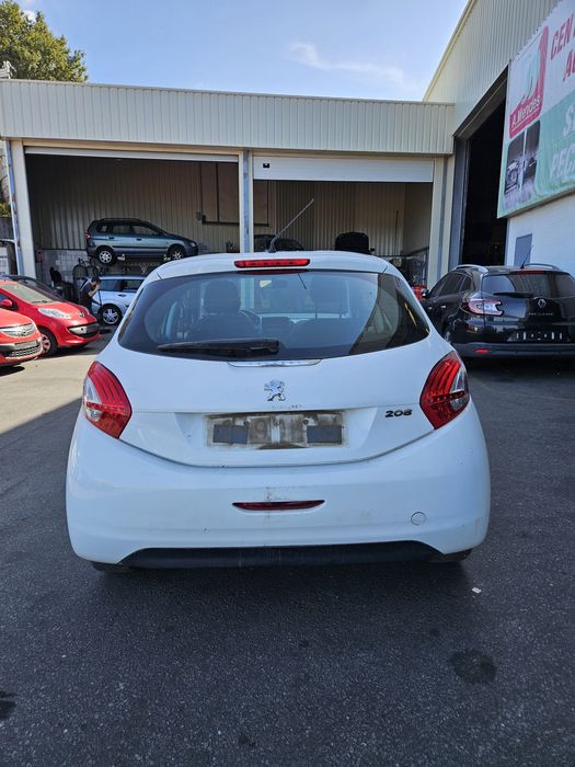 Peugeot 208 1.4 HDi de 2012 para peças