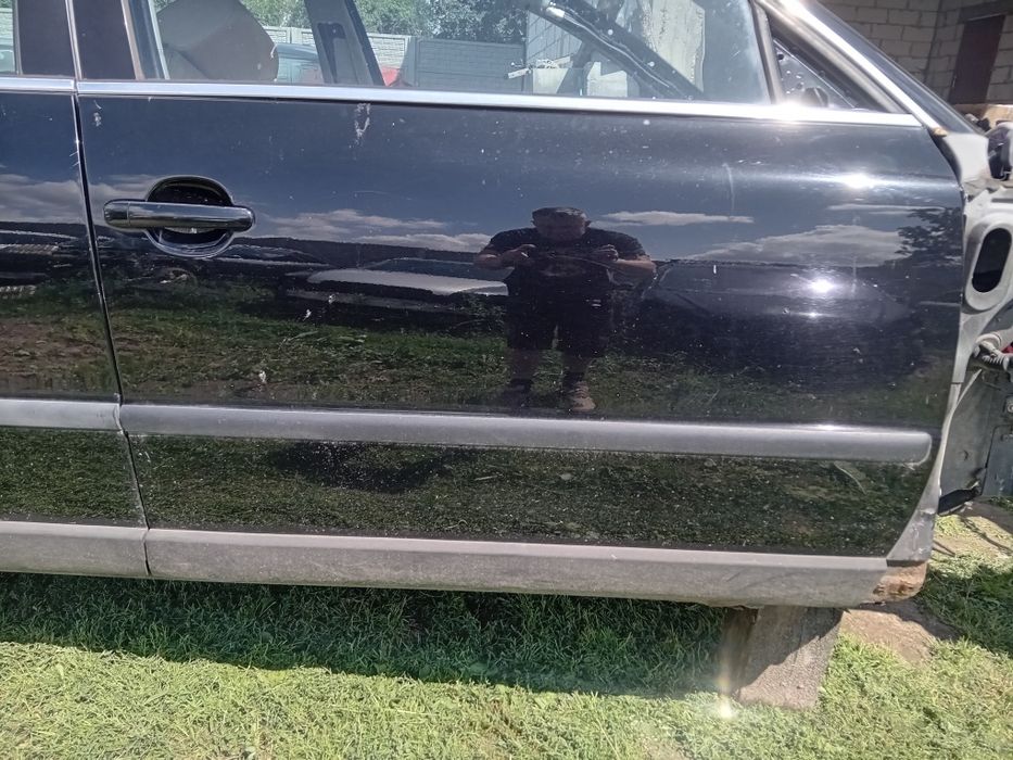 Vw Passat b5 fl L041 drzwi prawy przód przednie prawe tył tylnie