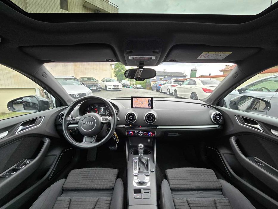 Audi A3 Limousine 8V S Line Plus 2.0Tdi 150cv (Look RS3) "Full Extras"