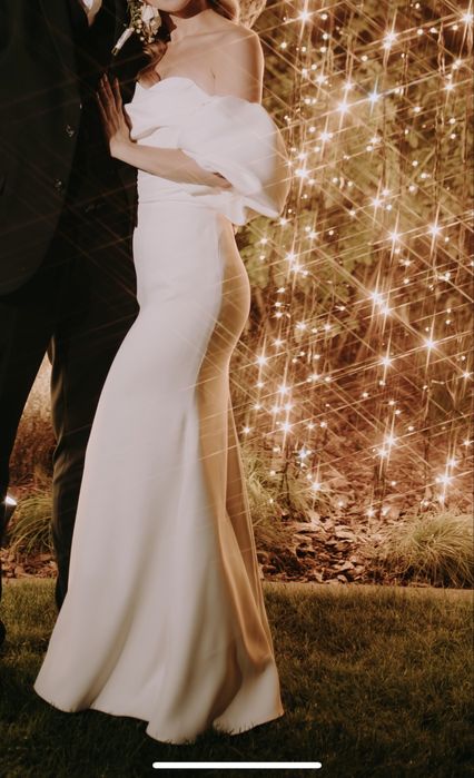 Suknia ślubna rybka z trenem i bufkami gładka satyna