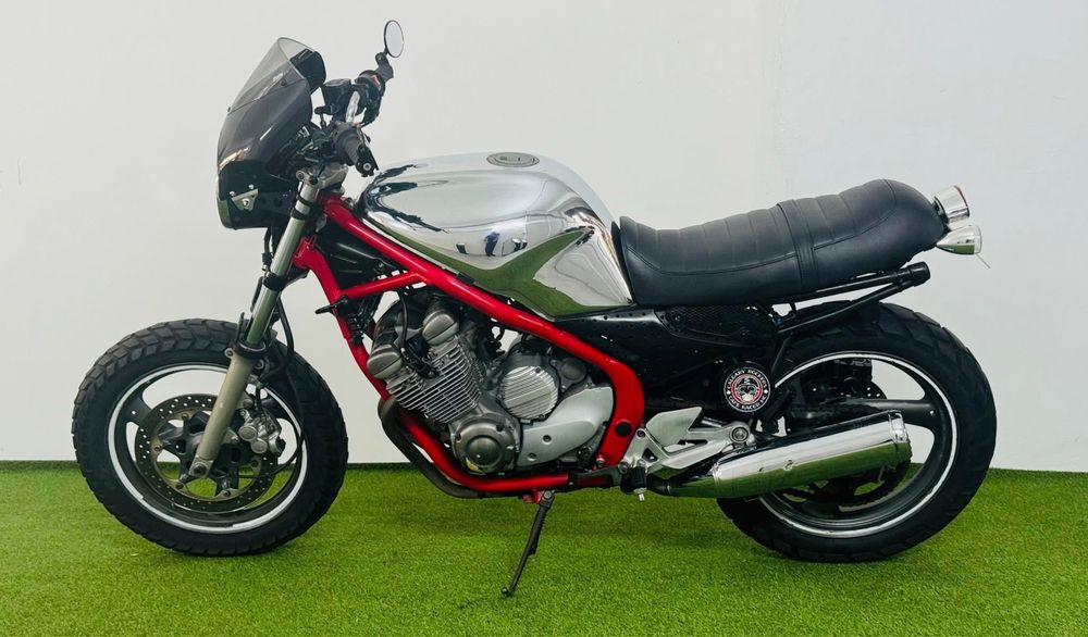 Yamaha XJ Cafe Racer 3 anos de Garantia