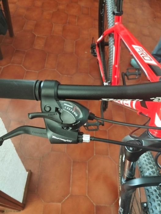 Bicicleta semi nova impecavel