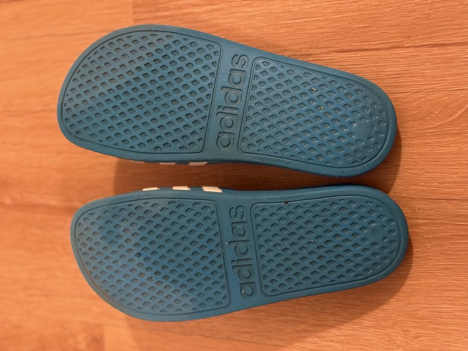 Klapki kąpielowe Adidas sportswear 36