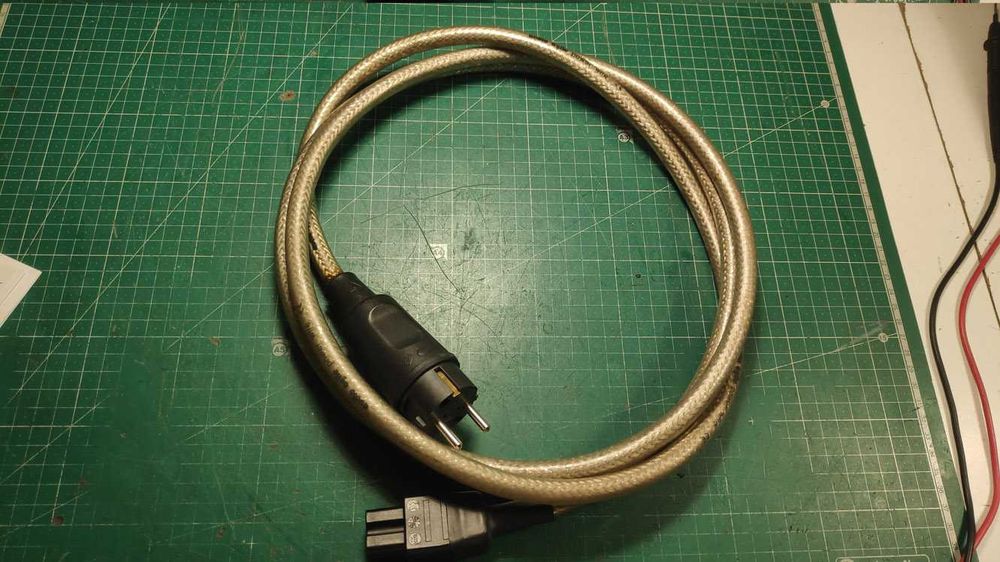 1 Cabo de sector alimentação Audio Agile 2,6mts