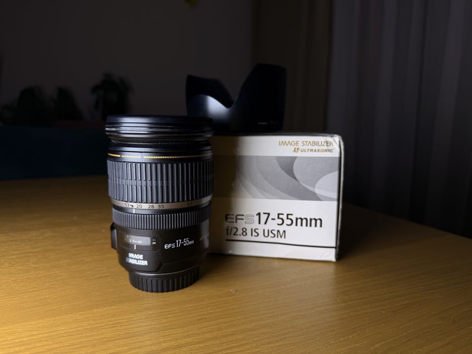 Obiektyw EF-S 17-55 + dekielki, tulipan i pudełko