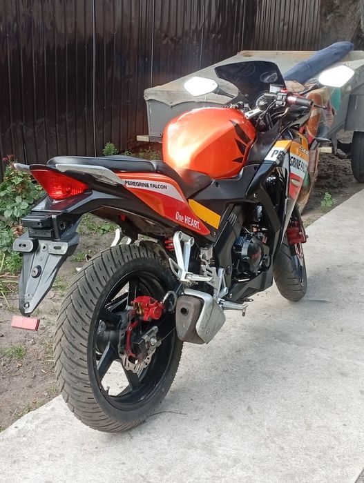 мотоцикл Loncin CBR250