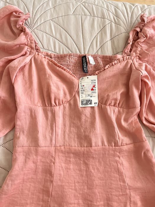 Нова сукня від H&M приємного бевево персикового кольору