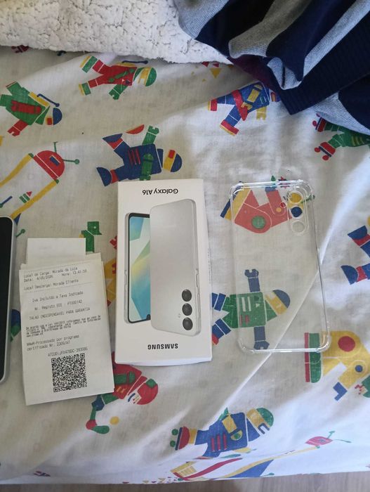 Vendo telemóvel novo da marca Samsung A 26