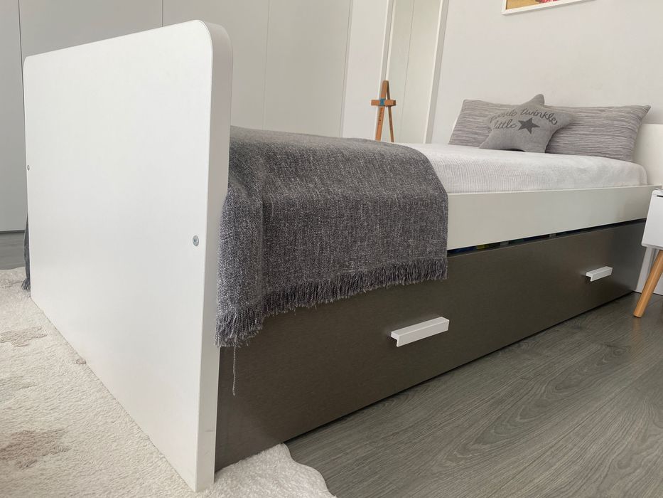Cama com Gavetão