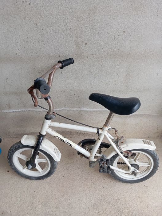 Bicicleta criança 10€ oferta trotinete