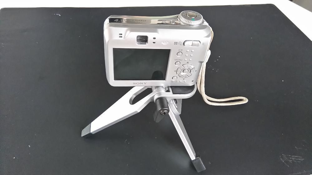 Maquina Fotográfica Sony DSC-S90