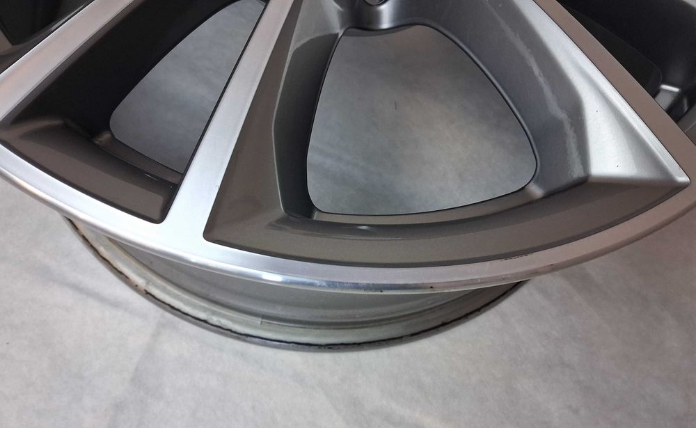 Felgi Alu. 4x Sztuki BMW Seria 5 G30/G31 17 7,5x17 5x112 ET27