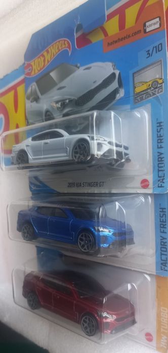 Conjunto 3, 2019 Kia Stinger GT Hot Wheels