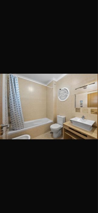 Apartamento com piscina e garagem