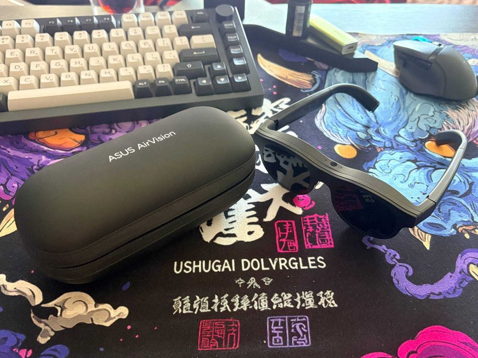 ASUS AirVision M1