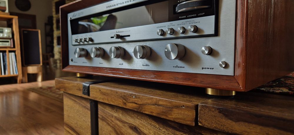 Amplituner Marantz 2238