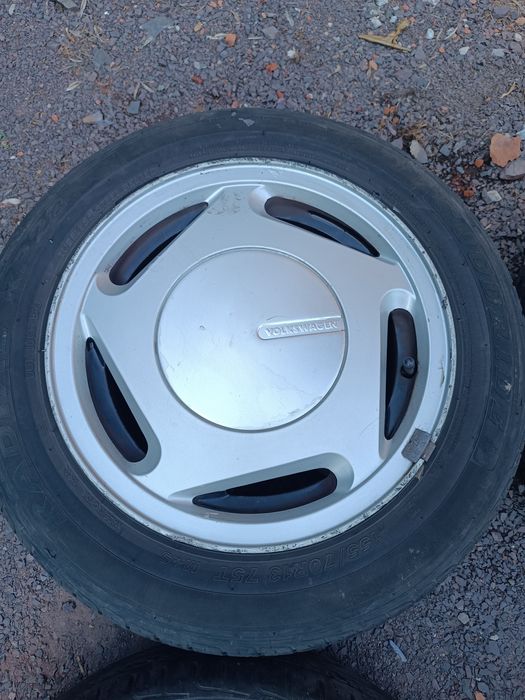Alufelgi VW 13 4x100 opony 155 70 R13.   a1