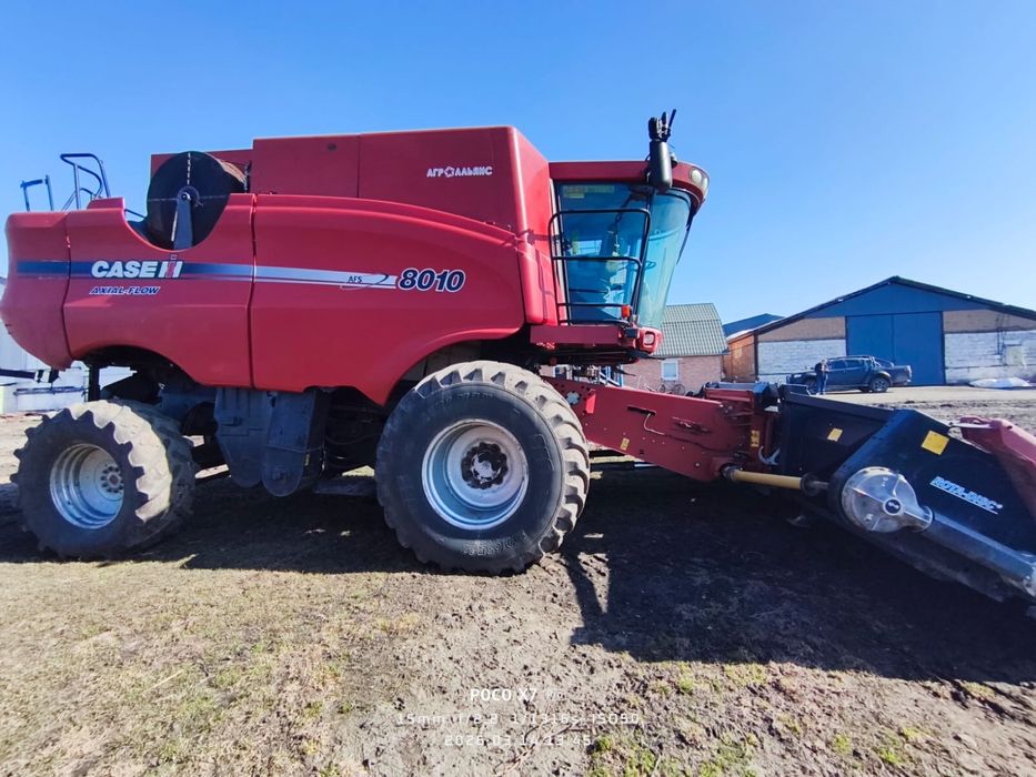 Комбайн CASE AFX 8010