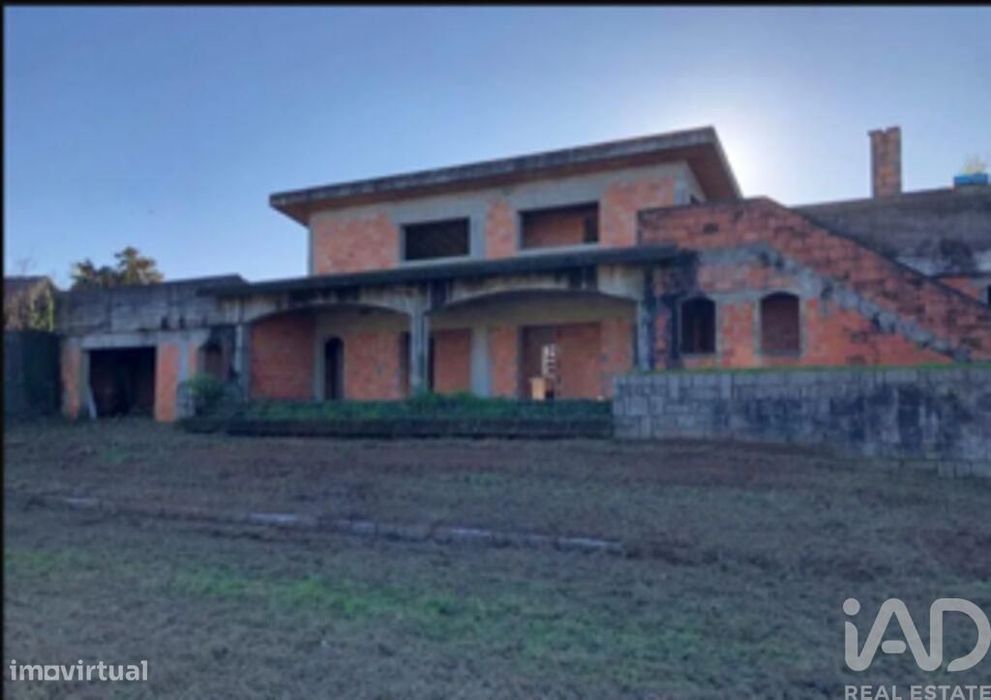 Terreno em Oliveira De Azeméis, Santiago De Riba-Ul, Ul, Macinhata Da