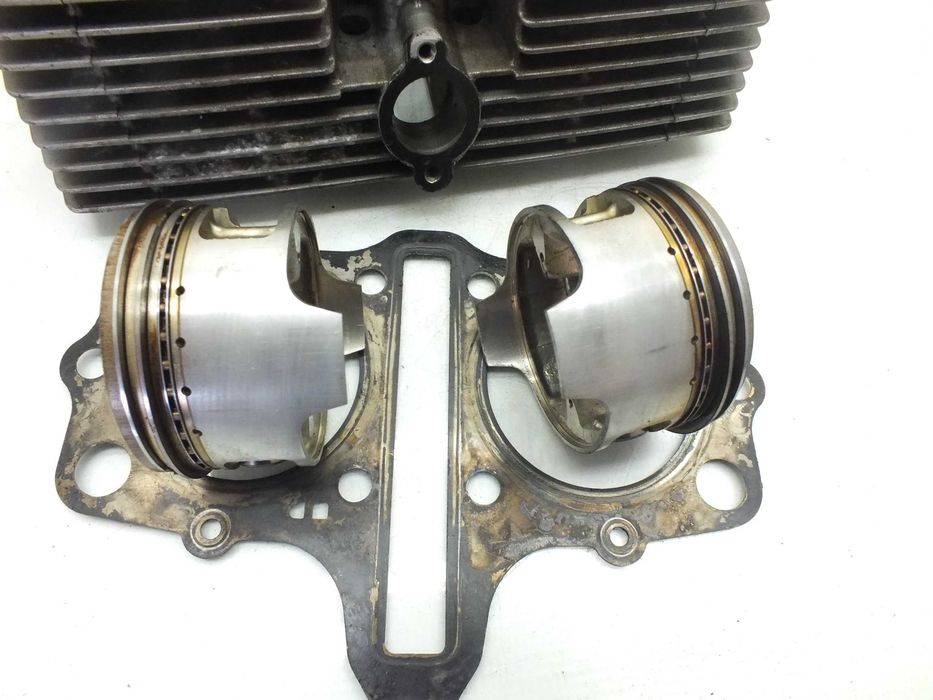 Suzuki GS 500 01- cylinder tłoki