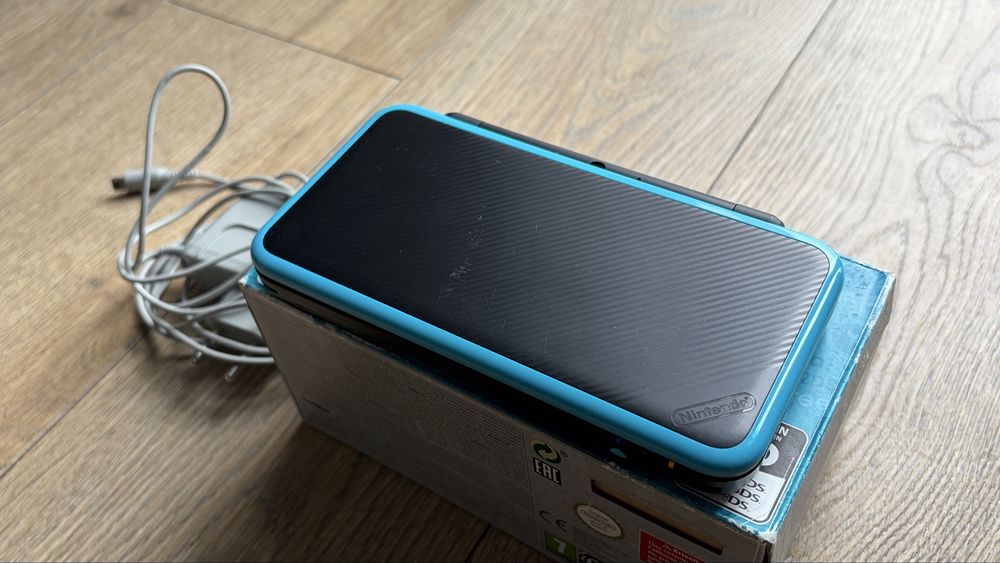 Nintendo New 2DS XL + Luma  64GB + pudełko | Ekrany bez rys
