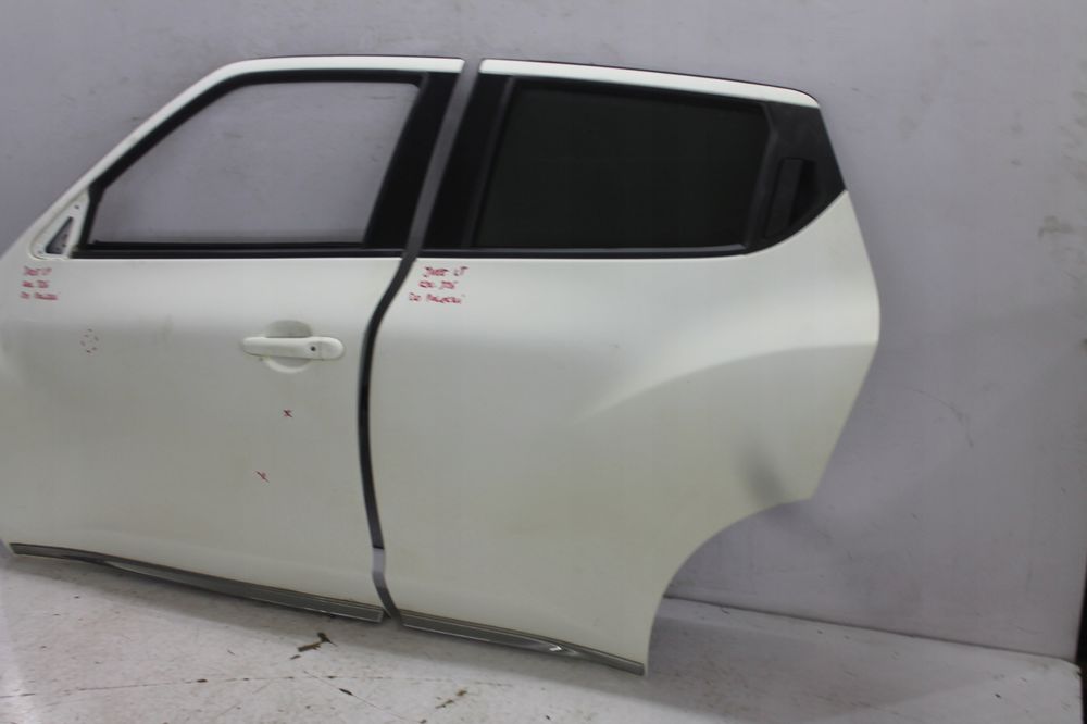 drzwi lewy tył lewe tylne nissan juke kol. 326 11-14