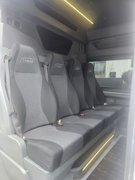 Peugeot Boxer 7osób
