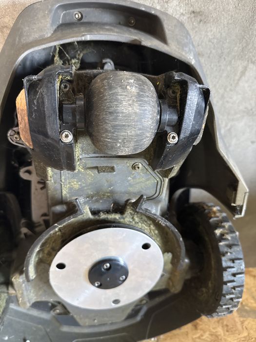 Kosiarka Husqvarna AUTOMOWER 105 kosiła 1773h