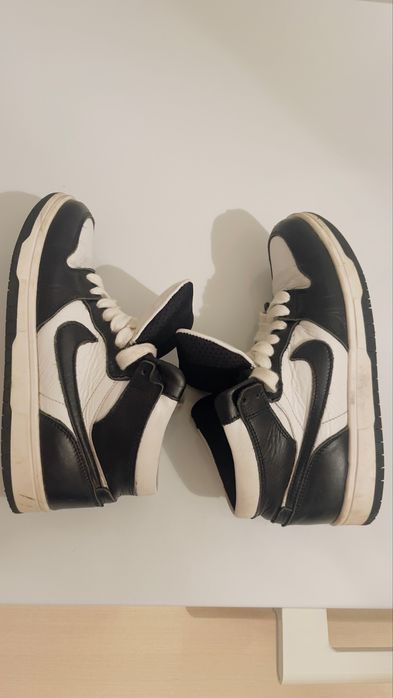 Продам кросівки Nike