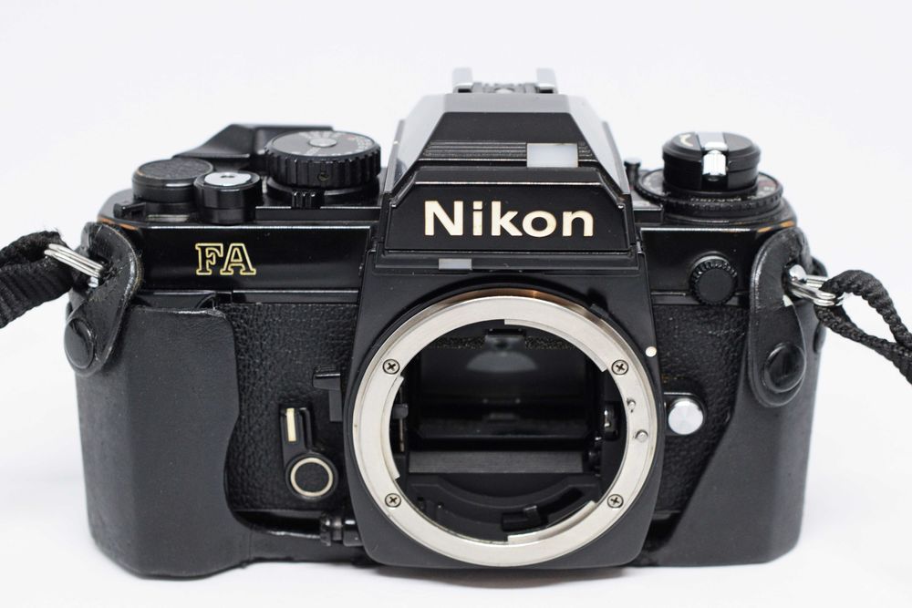 Nikon FA 35mm Analog Camera, 100% Functional, with CF-30 Case64751403493890121