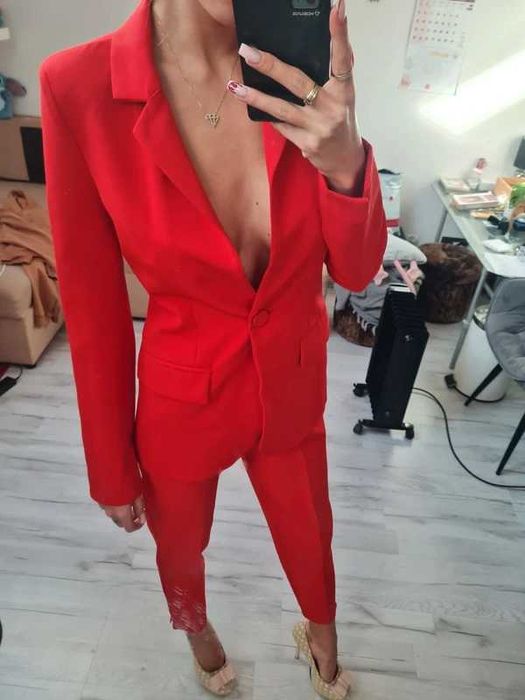 Czerwony Garnitur damski