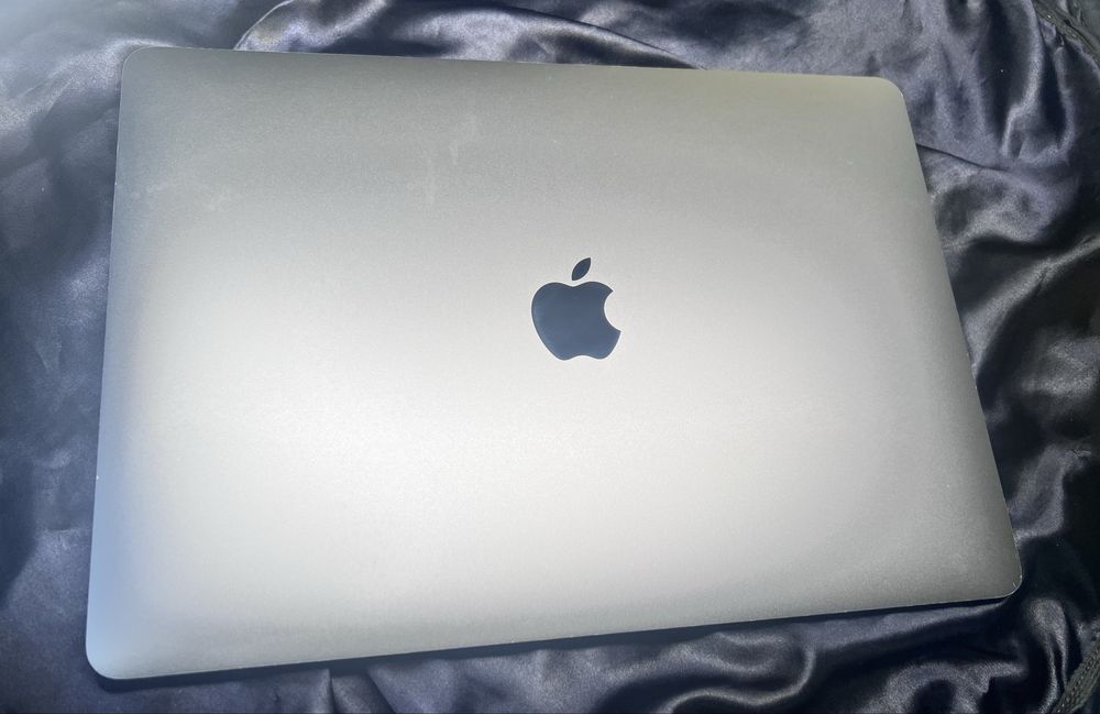 MacBook Pro 13” M1 (2020)