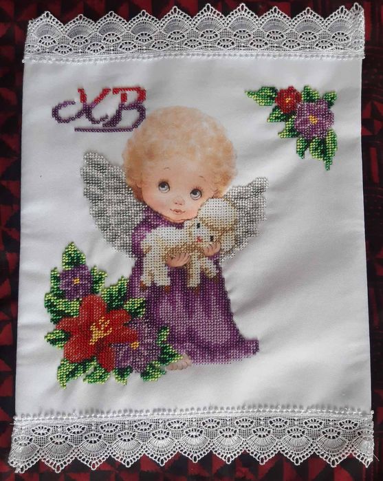 Вишитий рушник на кошик