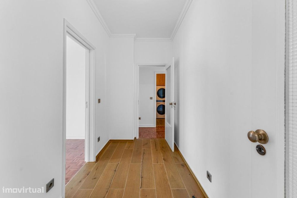 Penthouse T6 com Terraço de 131 m2 e Vista sobre Lisboa | Alvalade