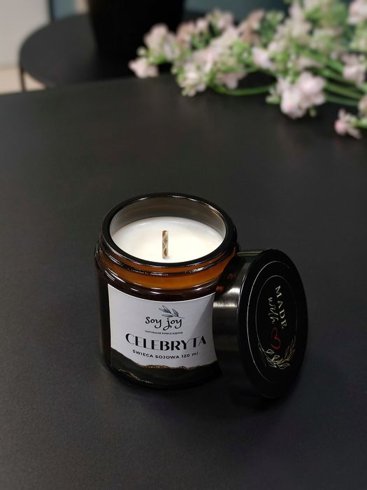 Świeca sojowa zapachowa Celebryta - słoik 120 ml