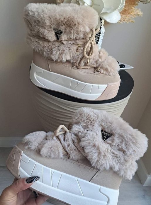 Guess śniegowce hit celebrytow 38