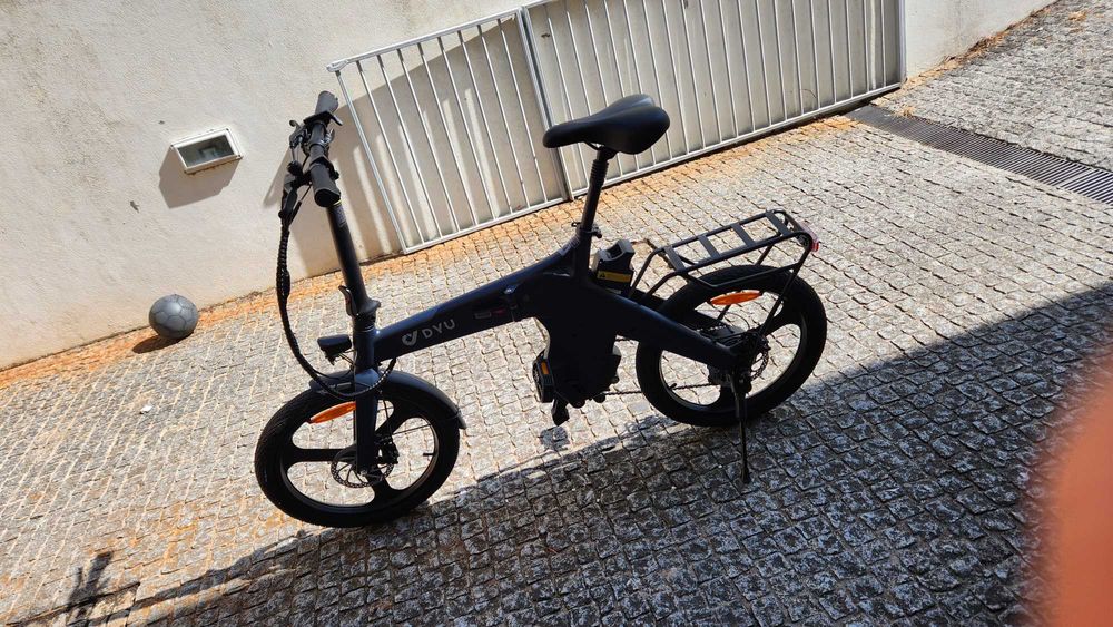 Bicicleta EBike DYU T1