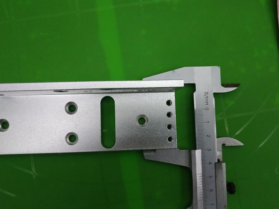 кронштейн для электромагнитного замка на двери