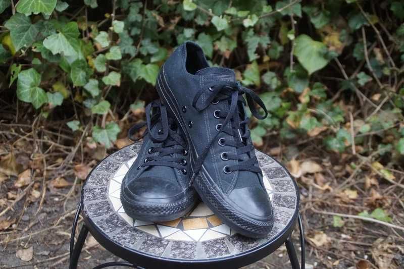 Converse roz.42,5