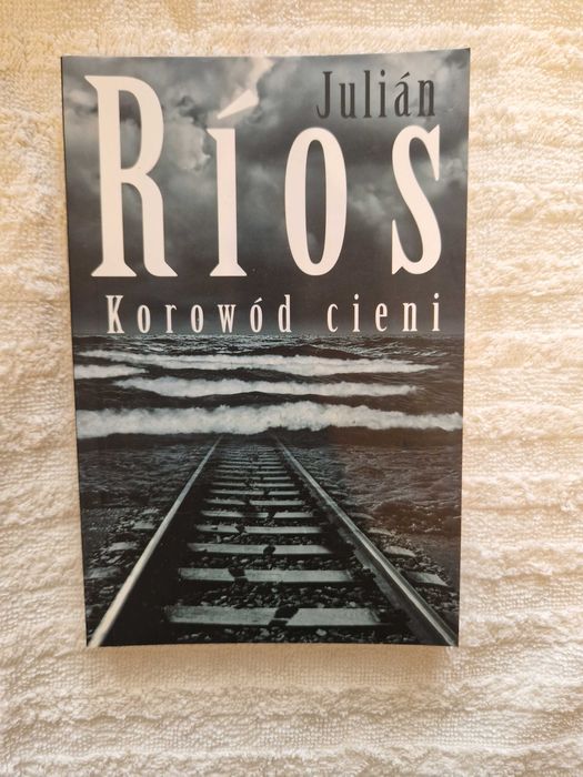 Korowód cieni Julián Rios