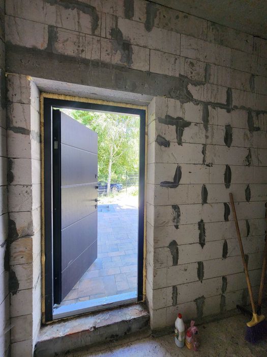 Від забудовника. Продам будинок 130 м2 біля лісу. Телефонуйте.