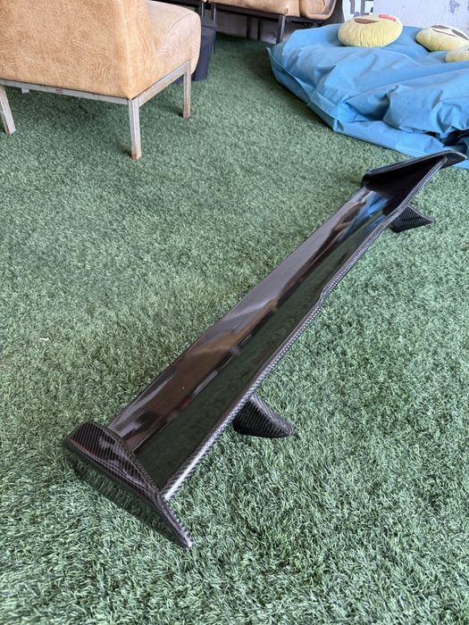Aileron em carbono
