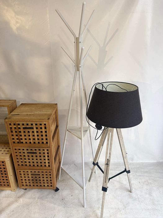 Komoda - rożne drobiazgi