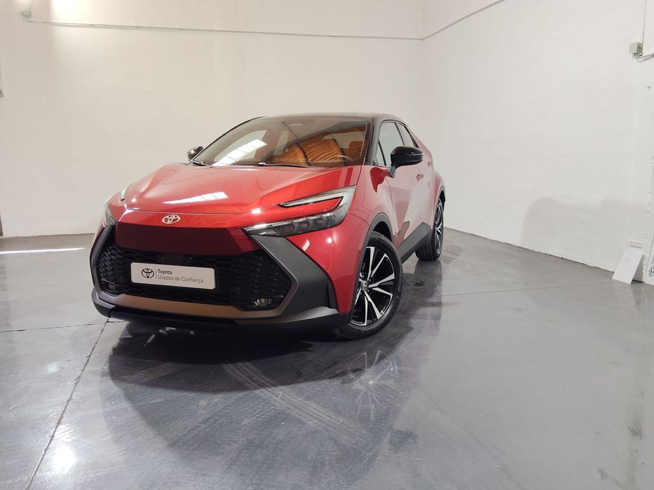 Toyota C-HR 1.8 Hybrid Square Collection