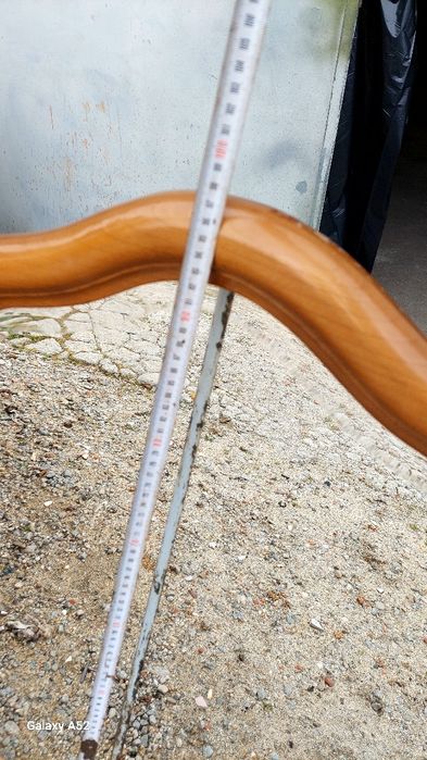 Espelho em madeira macissa