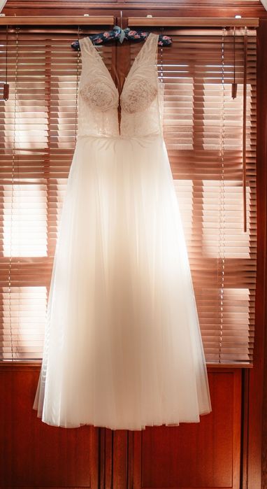 Suknia ślubna śmietankowa